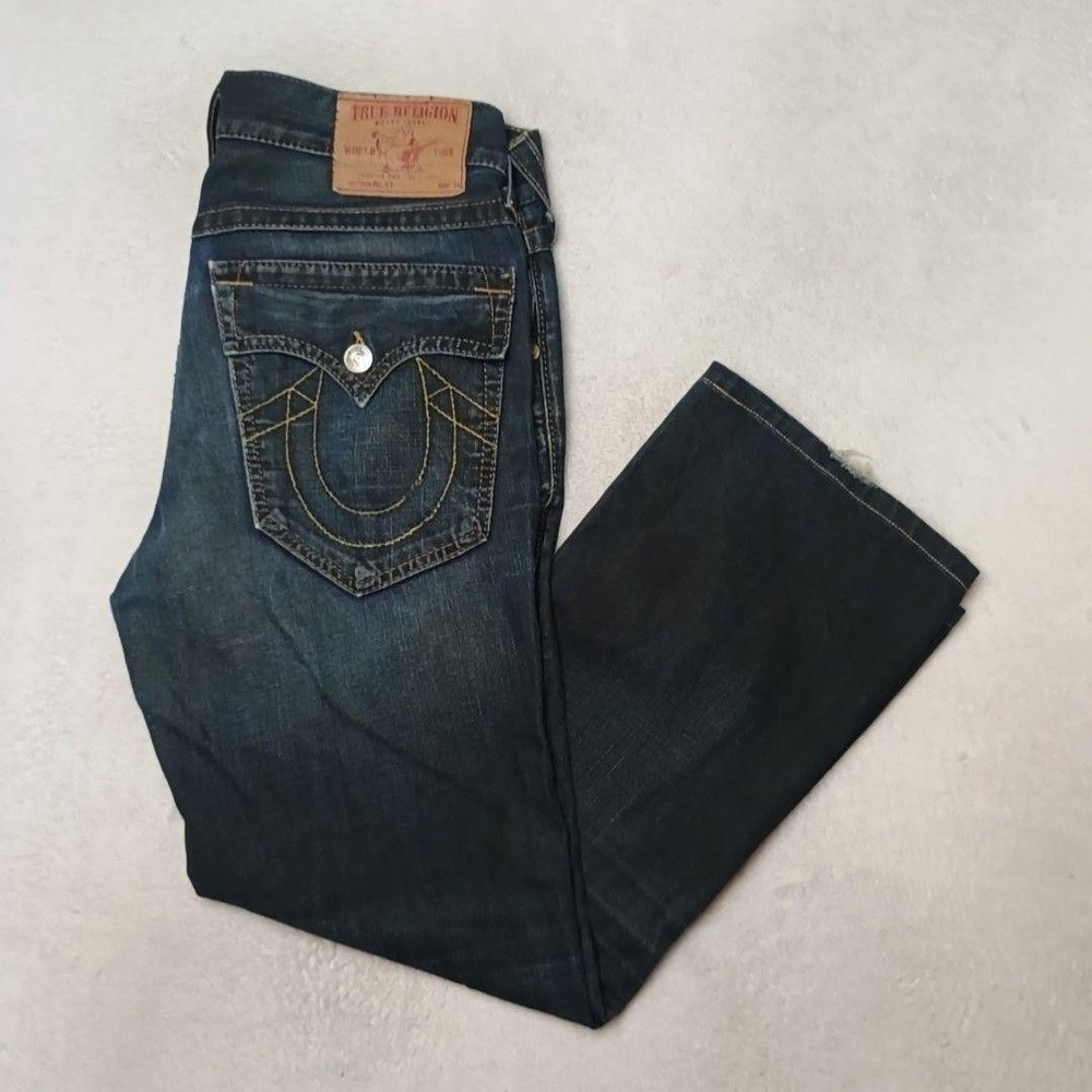 True Religion Jeans Mens 34x30 Blue Straight Medium Wash Distressed Logo USA